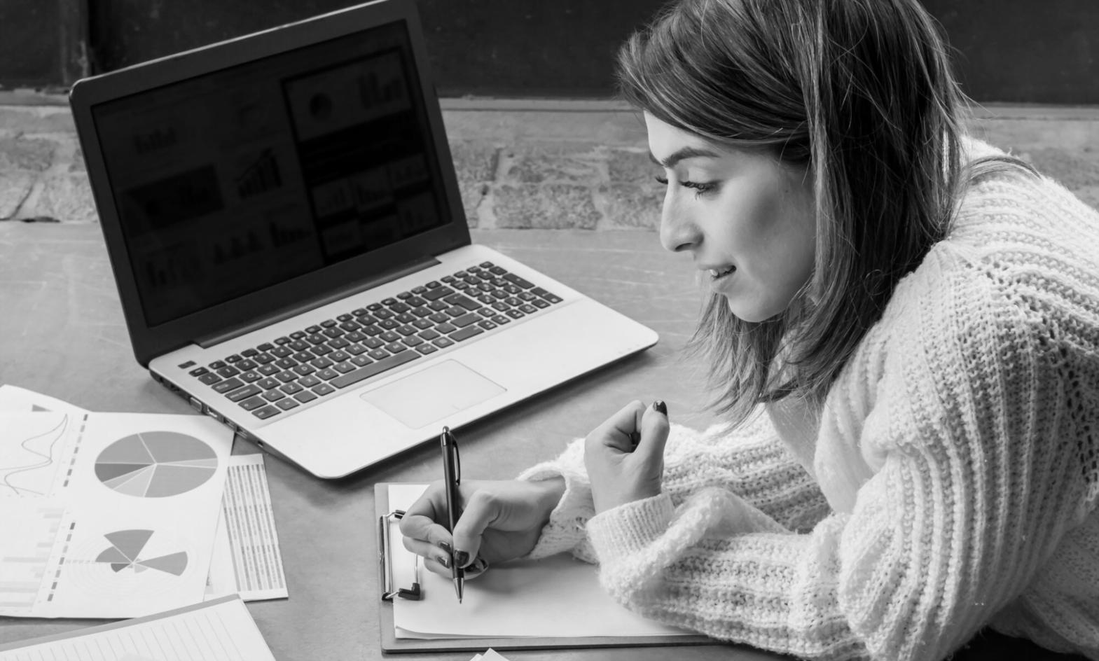 Professionelle Finanzberatung in unserem modernen Büro